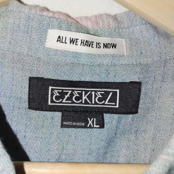 Ezekiel‎ Salty Shadow Plaid Stripe Button Front Short Sleeve Woven Cotton Shirt - Picture 4 of 8